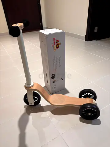 Kinderfeets Wooden 3-Wheel Kids Scooter - Brand new