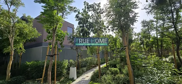 5BR With Poo l | Roof Terrace | Freehold