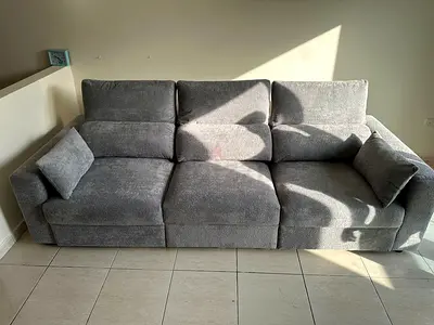 2-in-1 Sofa Bed – Space Saving Design Smart space-saving sofa that converts into a full-size bed. S