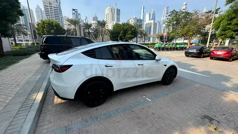 Tesla Model Y I 2024 I Long Range I American Specs I