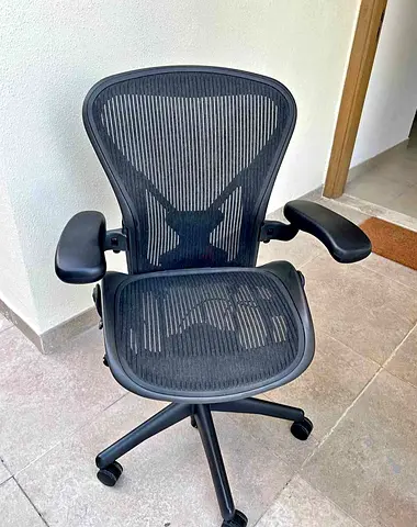 Selling for Herman Miller Areon classic chair size B size and C available