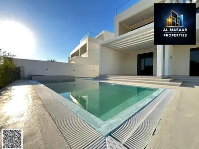 فرصة نادرة لامتلاك فيلا فاخرة فى ارقى منطقة فى عجمان 3 طوابق مساحة 10 الف قدم اطلالة مباشرة على البحيرة و ملاعب غولف