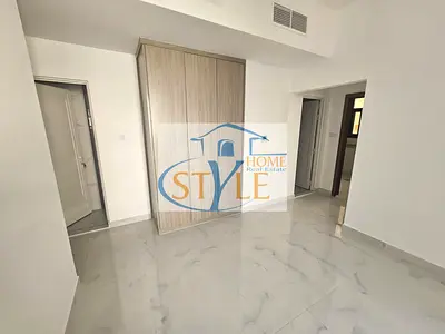 For sale: a new building in Al-Aliya area, prime location, suitable for investment or commercial residential use.