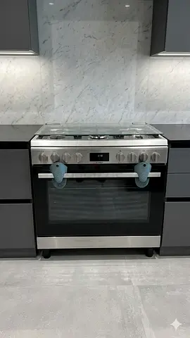Bosch Seies 6 Cooker model  HGX5H8W50M, Cast Iron, Silver, 5 Burners by bnm