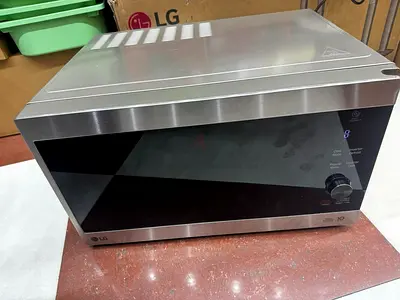 LG MH8265CIS Microwave Oven 42L