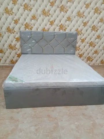 New Luxury velvet kushan family Bed king size 180cm 200cm available