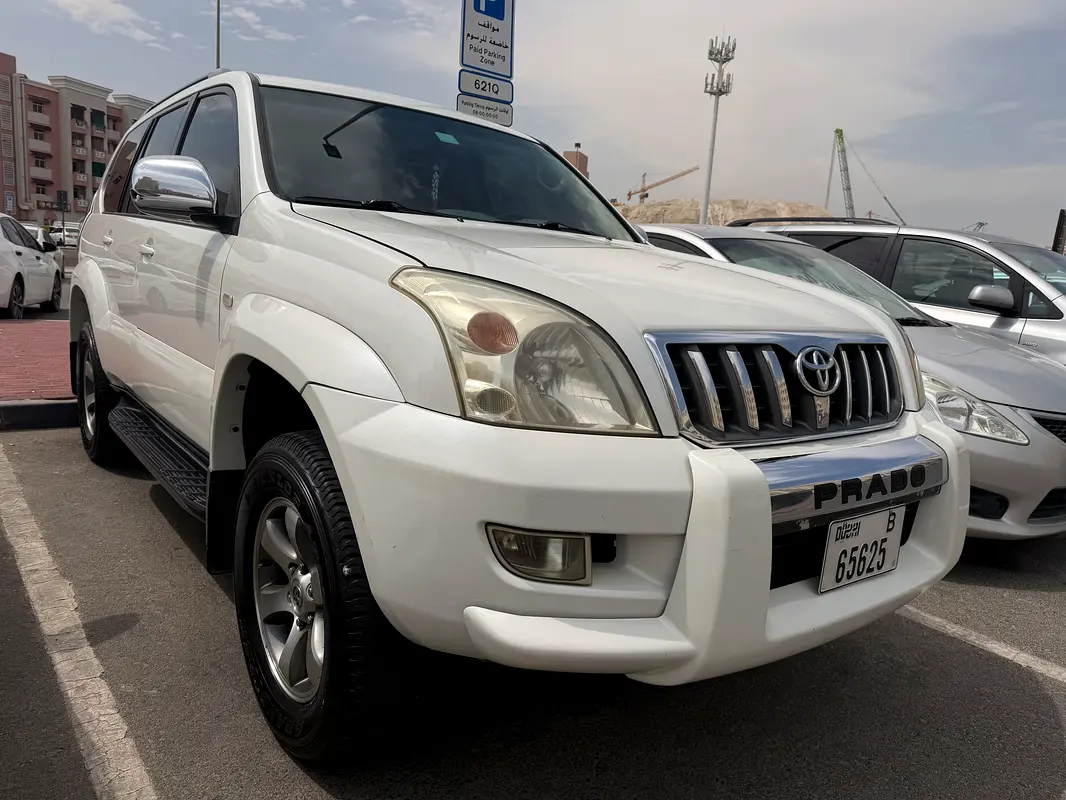 Toyota Prado 2004 — photo 1 of 7