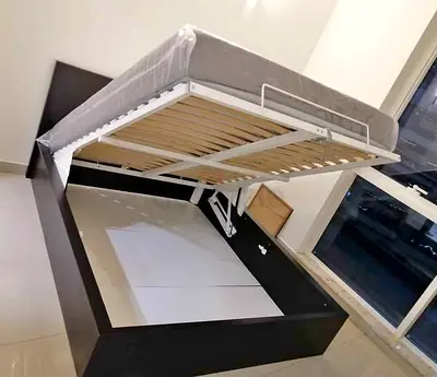 IKEA hydraulic queen‑size bed (160 × 200 cm) with  IKEA mattress ✨