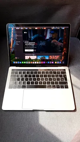 Apple MacBook Pro 16G RAM 512G Memory