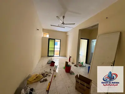 غرفه وصاله بمساحه  ممتازه _ تكييف مركزى _ غاز مركزى _ متوفر باركينج _ بجوار المسجد _ سهل الوصول الى مخرج دبي