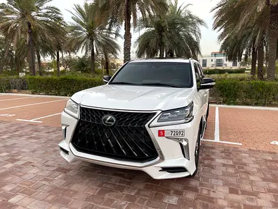 للبيع لكزس LX570 خليجي نظيف تبارك الرحمن استخدام عائله