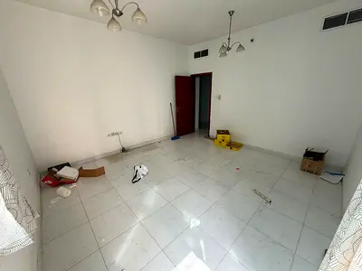 شقة غرفة وصالة للإيجار في أبراج الفالكون بالراشدية عجمان بسعر مميز وتقسيط مرن