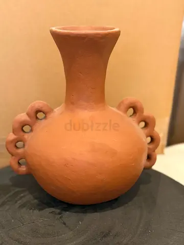Terracotta decorative vase (handcrafted)