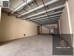 **Strategic location warehouse near Sheikh Zayed Road, providing easy access and transportation. Are