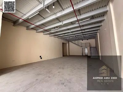 **Strategic location warehouse near Sheikh Zayed Road, providing easy access and transportation. Area about 4,400 sq.ft. Suitable for all commercial a