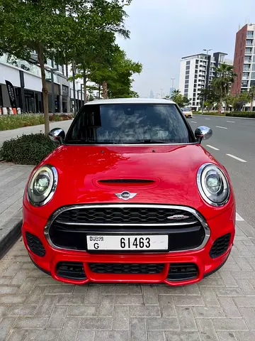 A SIGNATURE COLOUR ON AN VERY EXCELLENT MINI COOPER JOHN COOPER WORKS SPECIAL EDITION. G