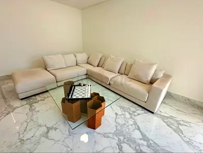 Selling Looks New Chattles and more Samoa L shape sofa