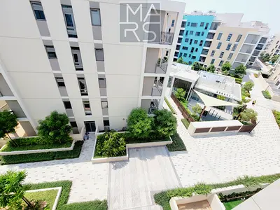 Spacious 1-bedroom | balcony | Gym pool | Covered Parking