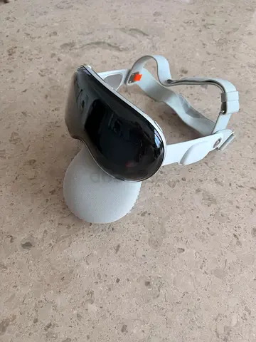 Apple Vision Pro M2 / 1TB ! Unused!