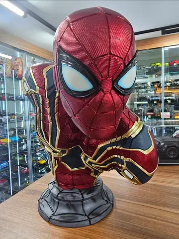 Spiderman Bust (32cmx32cm)