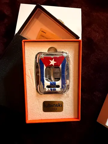 Lubinski Cuban Cigar cutter with Flag Design