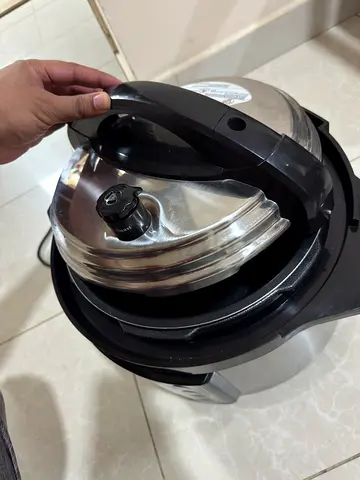 Electric Pressure Cooker for Quick Meals