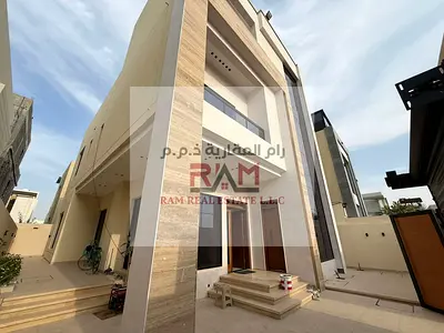 For sale in Al Yasmin (Al Maidan): Three-story villa with a roof terrace