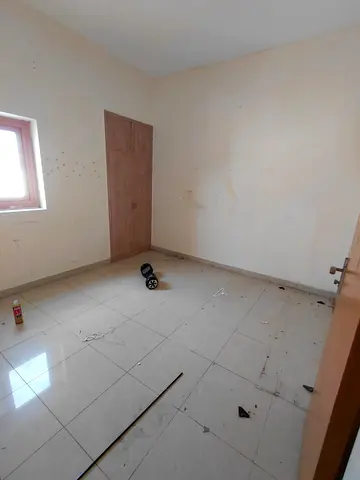 🌟 A perfect family apartment located in the School Area of Muweilah, one of the best residential locations in Sharjah. 🏠 Apartment Details 🛏️ 2 B