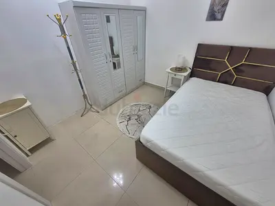 Proper Standart Room available, ready to MOVE in.