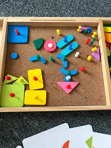 20aed - Kids shape activity - pick up AJMAN