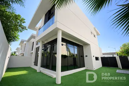 Corner Unit | Near Malibu Beach | THM Type