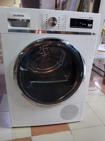 SIEMENS Brand iQ700 Latest New Model 9kg Dryer shelf Cleaning Condenser Dryer , With WifiConn@ct. 
S