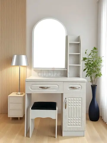 Stylish White Vanity Table with Mirror 8524