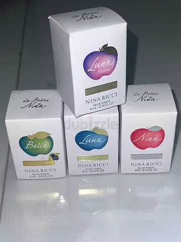 Nina Ricci mini perfume set — 4 boxed scents