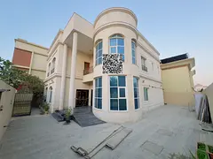 Luxury villa for rent in Al Rawda 1 - Very large setback - 5 master bedrooms with built-in wardrobes