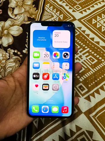 iPhone 11 Pro Max 256GB very good condition, 92% battery