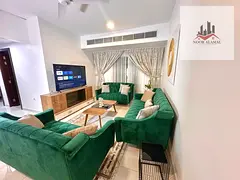 Sharjah, Muwaileh: Two bedrooms, living room, kitchen, two bathrooms, and balcony. Price: 5500 AED i