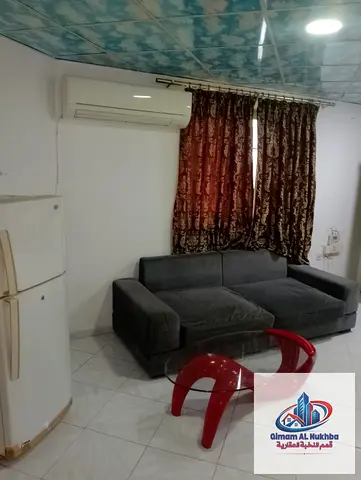 بالشارقة – استوديو للإيجار الشهري في البوطينة شامل الفواتير والإنترنت، سكن مريح وعملي، الإيجار 2,500 درهم شهريًا