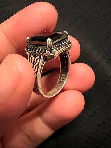 Elegant and Stylish Ring for Sale (100%) Silver