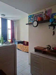 Sharing space available for a single lady only