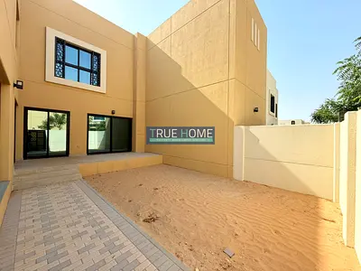 Townhouse Ready to Move/Freehold / High ROI / Exclusive Unit/