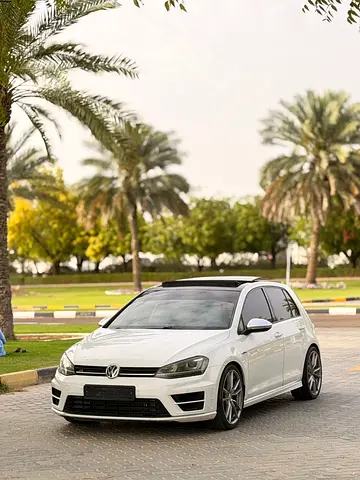 GCC Specs 2015 Volkswagen Golf R - Well Maintained