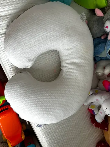 Breastfeeding pillow