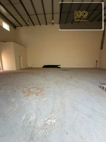 Warehouse for rent in Umm Al Quwain 3,700 sq.ft., 25A, AED 150,000. Joo Real Estate –