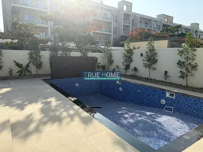 فيلا فاخرة أول ساكن 4 غرف ماستر مع مسبح وحديقة في الزاهية – أوكيد