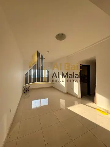 شقة غرفتين وصالة للإيجار في القصباء بإطلالة بحرية – باركن وخزائن بالحائط، شهر مجاني