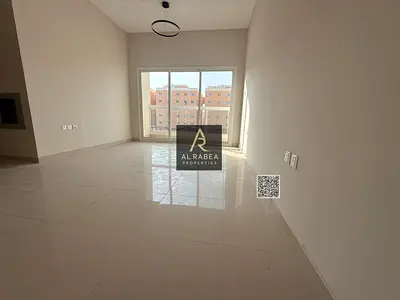 غرفة وصالة اول ساكن - 2بلكونة - قريب علي مدخل دبي