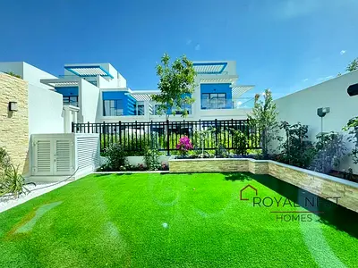 Brand New 4 BR Villa Near Amenities Built Appliances