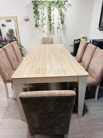 Dining table 8 seater
