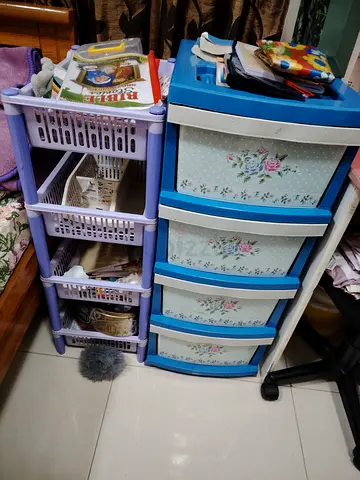 Plastic Storage Drawers with Organizer